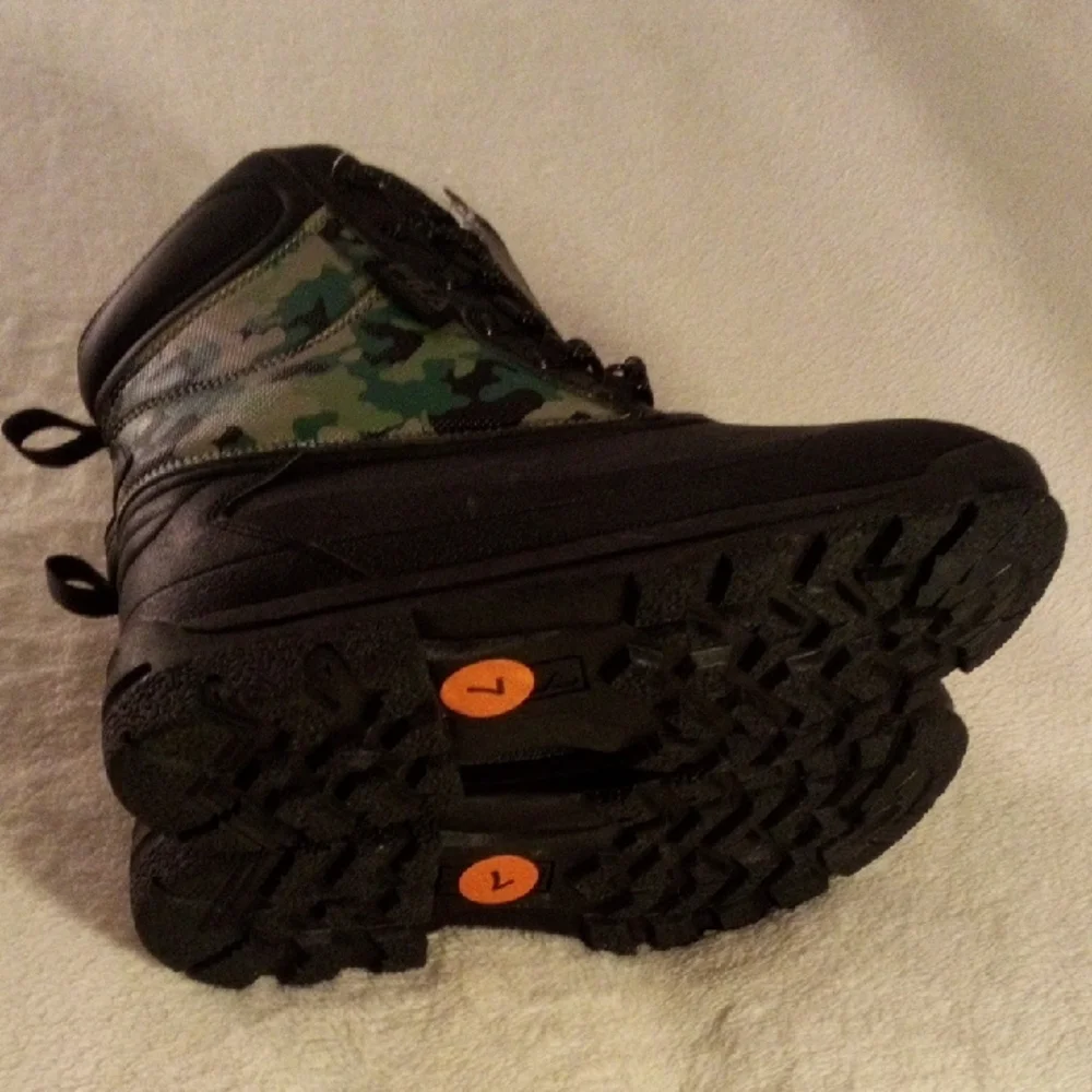FILA Camouflage Waterproof Boots CAMO SIZE 7 NEW